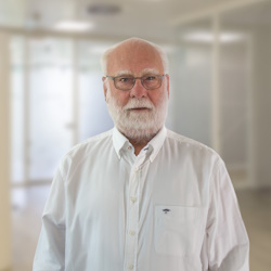 Dr. med. Klaus Menne, Augenarztpraxis Lörrach Bahnhof, Dr. Schwartzkopff & Partner